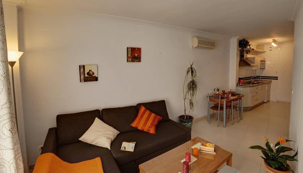 Apartment Ambrosia Nerja Zimmer foto
